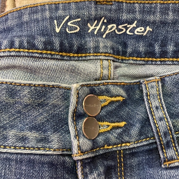 🥰 VS Hipster Size 10 Cutoff Shorts 🩳 - Picture 8 of 10